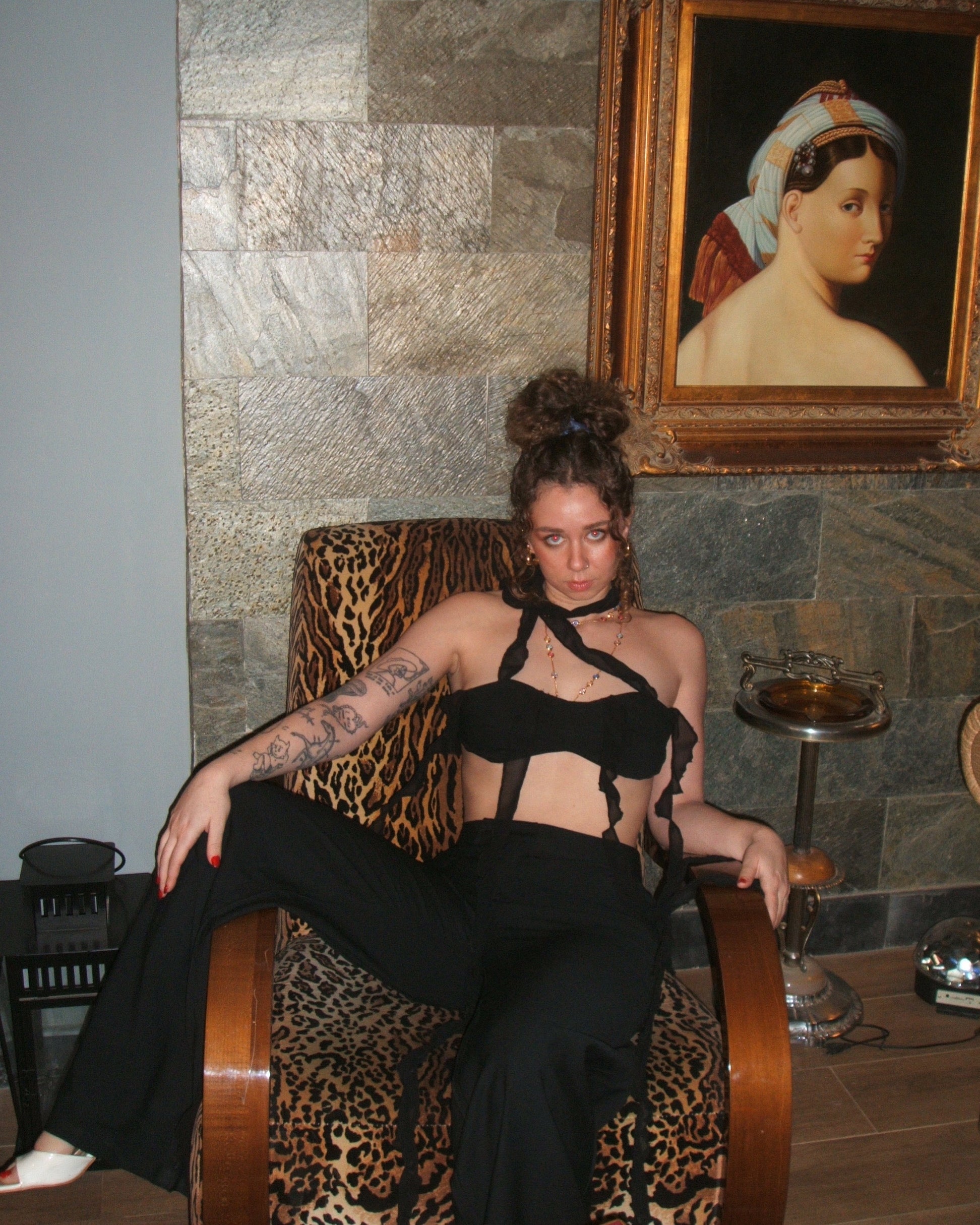 Jellyfish Top in Black